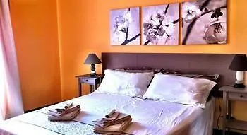 B&B Il Risveglio Luminoso Bed & Breakfast Genoa