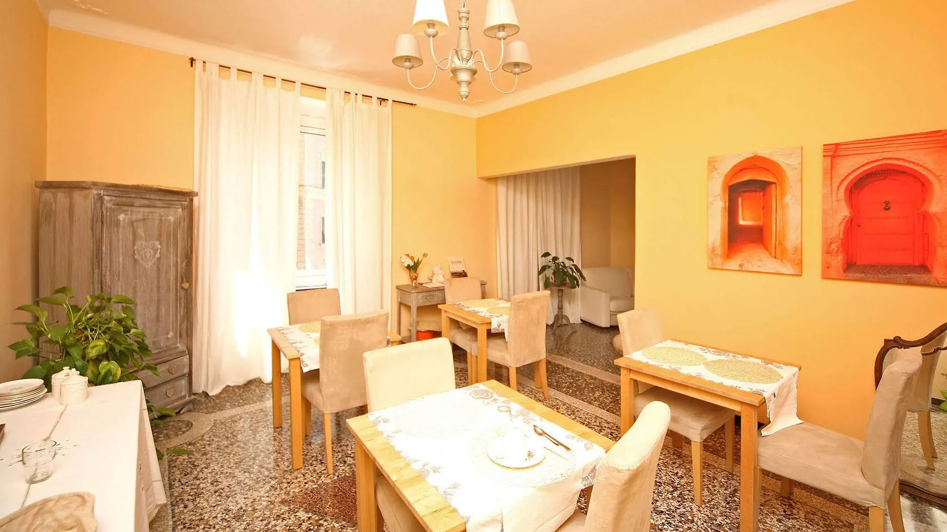 B&B Il Risveglio Luminoso 2*, Genoa Italy